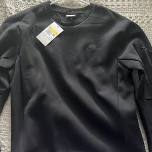 Black Nike tech fleece Crewneck size small